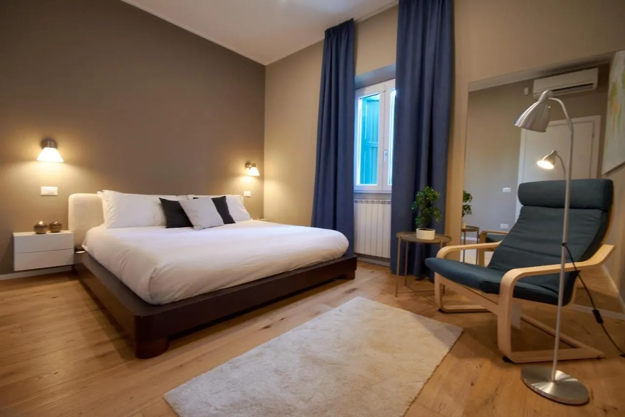 Apartment Due Strade Apt - Dolcevita Holiday Florence