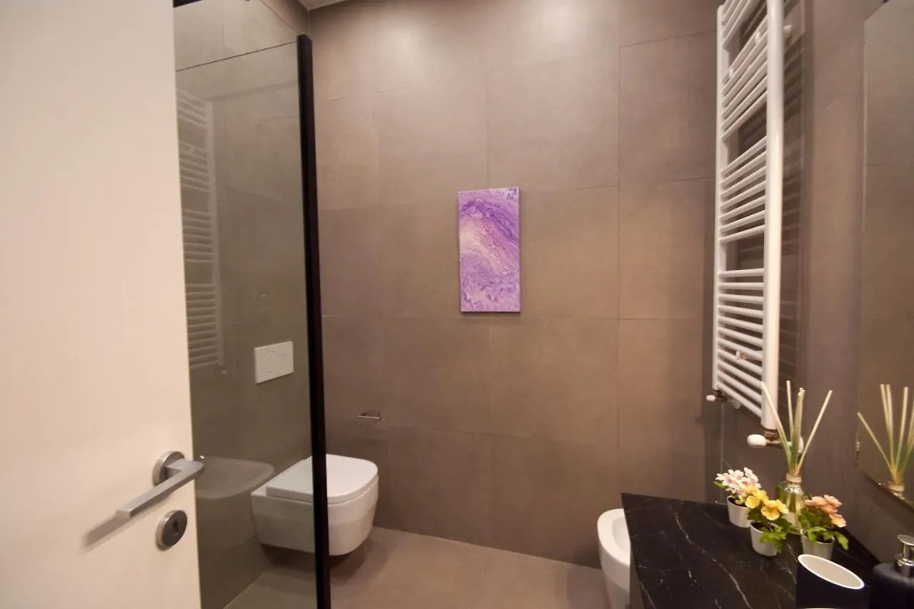 Due Strade Apt - Dolcevita Holiday Florence Apartment