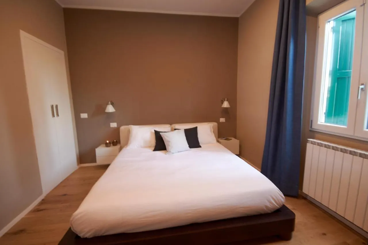 Due Strade Apt - Dolcevita Holiday Florence Apartment